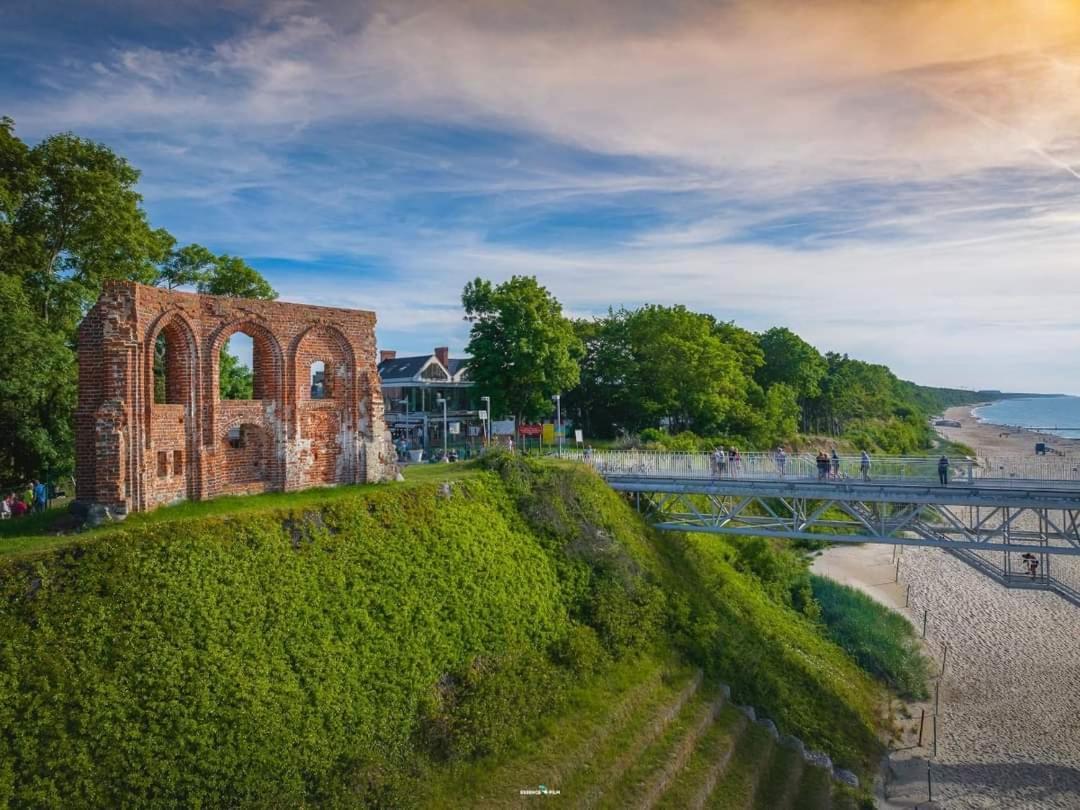 Apartamenty Obok Ruin Trzęsacz Kültér fotó